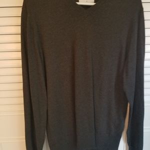Old Navy vneck sweater